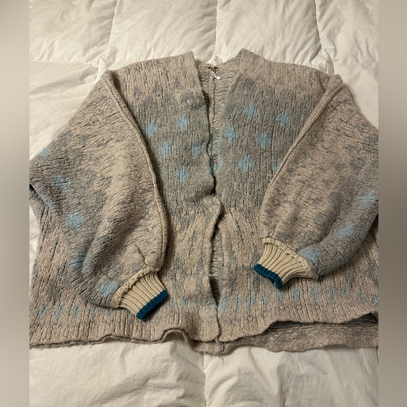 Free People Winter Wonderland Cardigan Sweater - Size M (oversized) - Picture 4 of 13